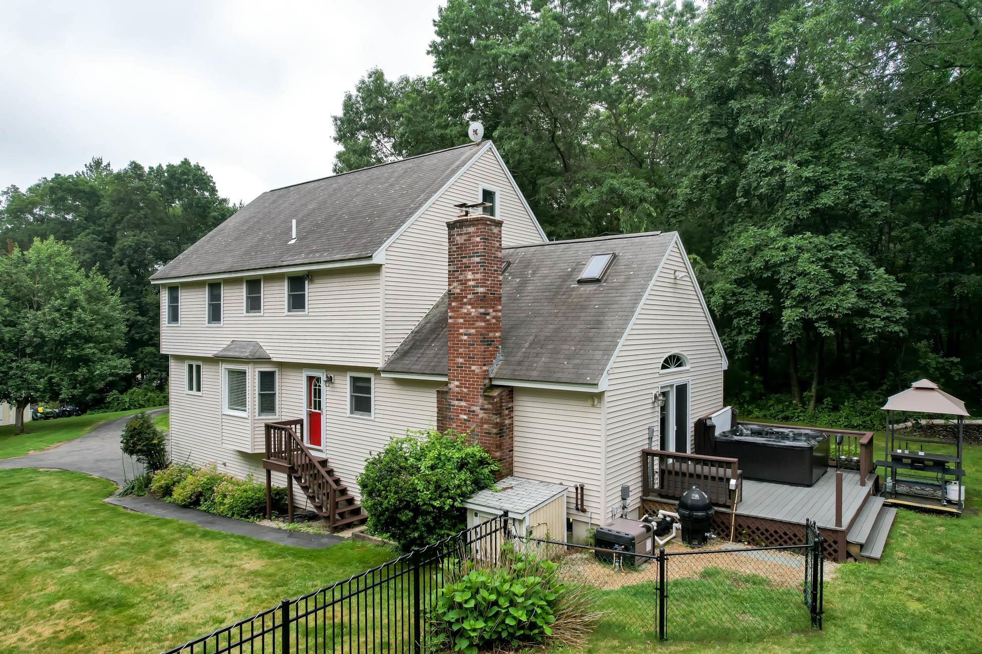 138 Londonderry Road Windham, NH 03087 - Photo 35 of 40
