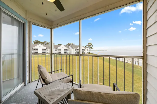 $255,000 | 7030 N Highway, Unit DD205, Cocoa, FL 32927