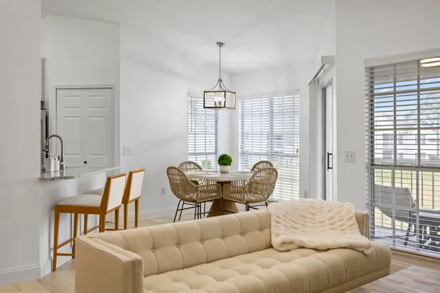 $255,000 | 7030 N Highway, Unit DD205, Cocoa, FL 32927