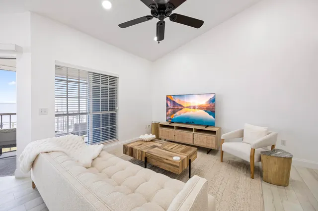 $255,000 | 7030 N Highway, Unit DD205, Cocoa, FL 32927