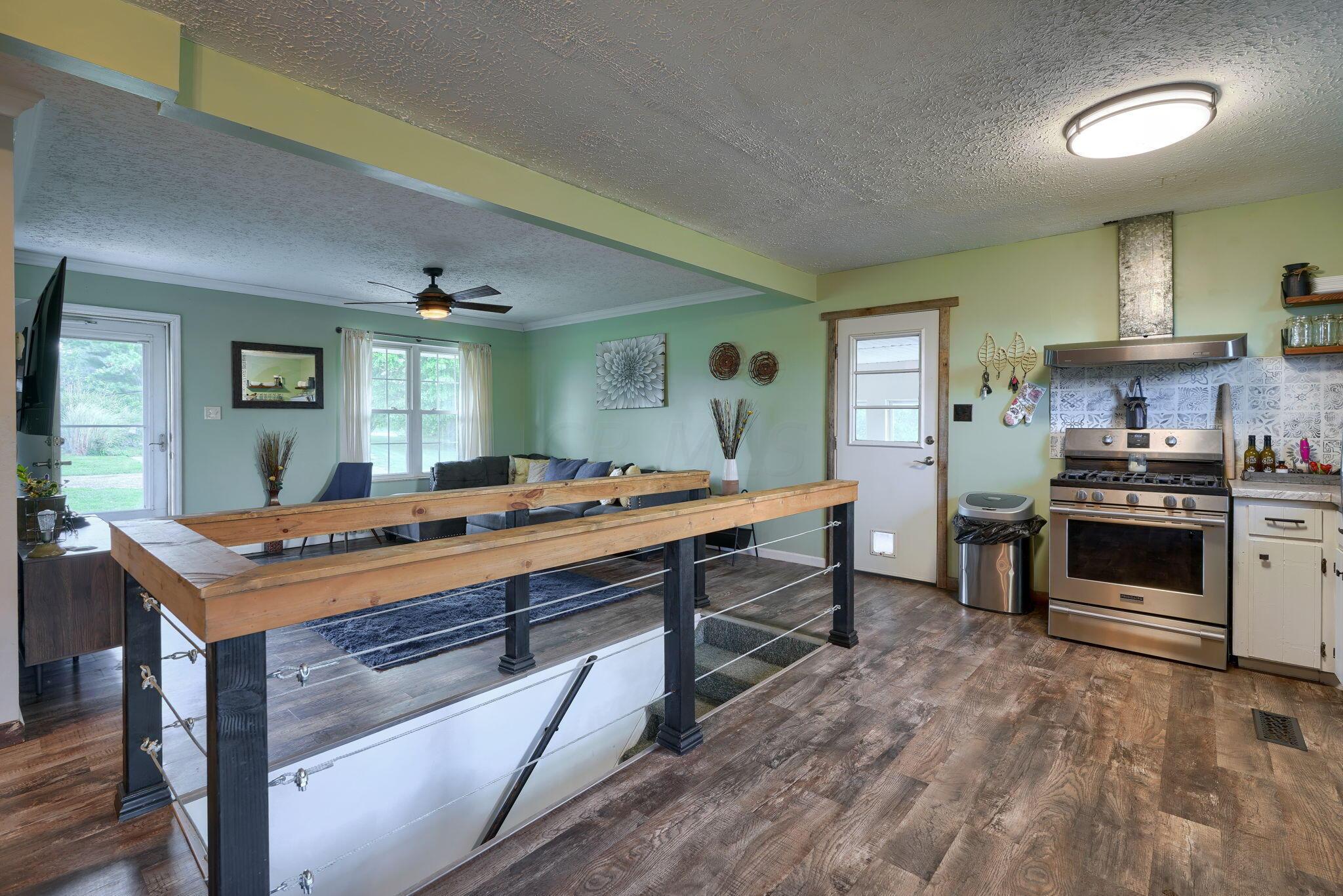 27837 Locust Grove Road McArthur, OH 45651 - Photo 25 of 73 37. Kitchen (5)