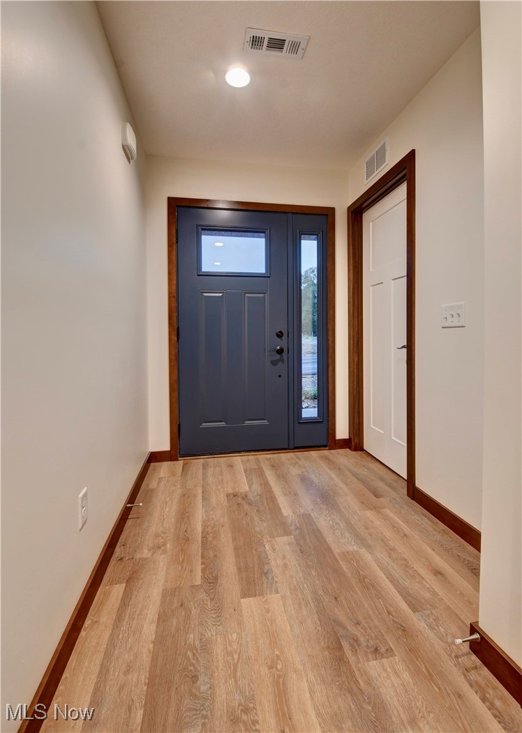 2709 Barnhill Road Southeast New Philadelphia, OH 44663 - Photo 3 of 20