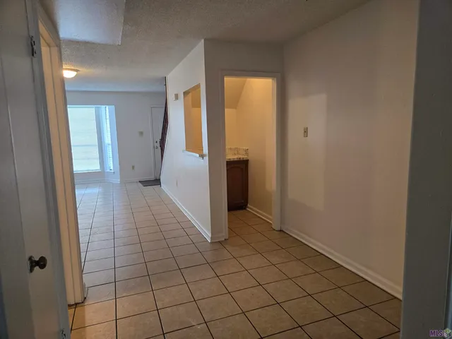 $950 | 113 Oak Ridge Avenue, Unit C, Donaldsonville, LA 70346