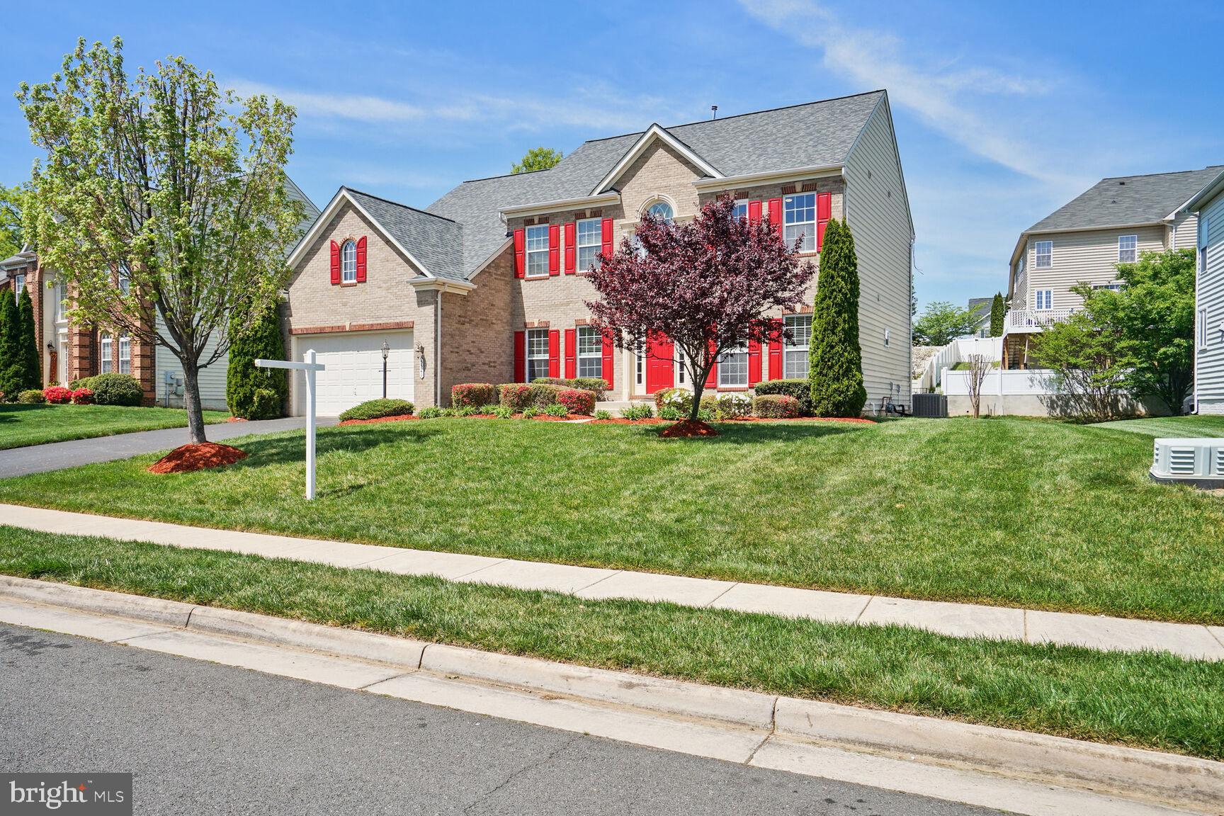 5521 Victory Loop Manassas, VA 20112 - Photo 4 of 54