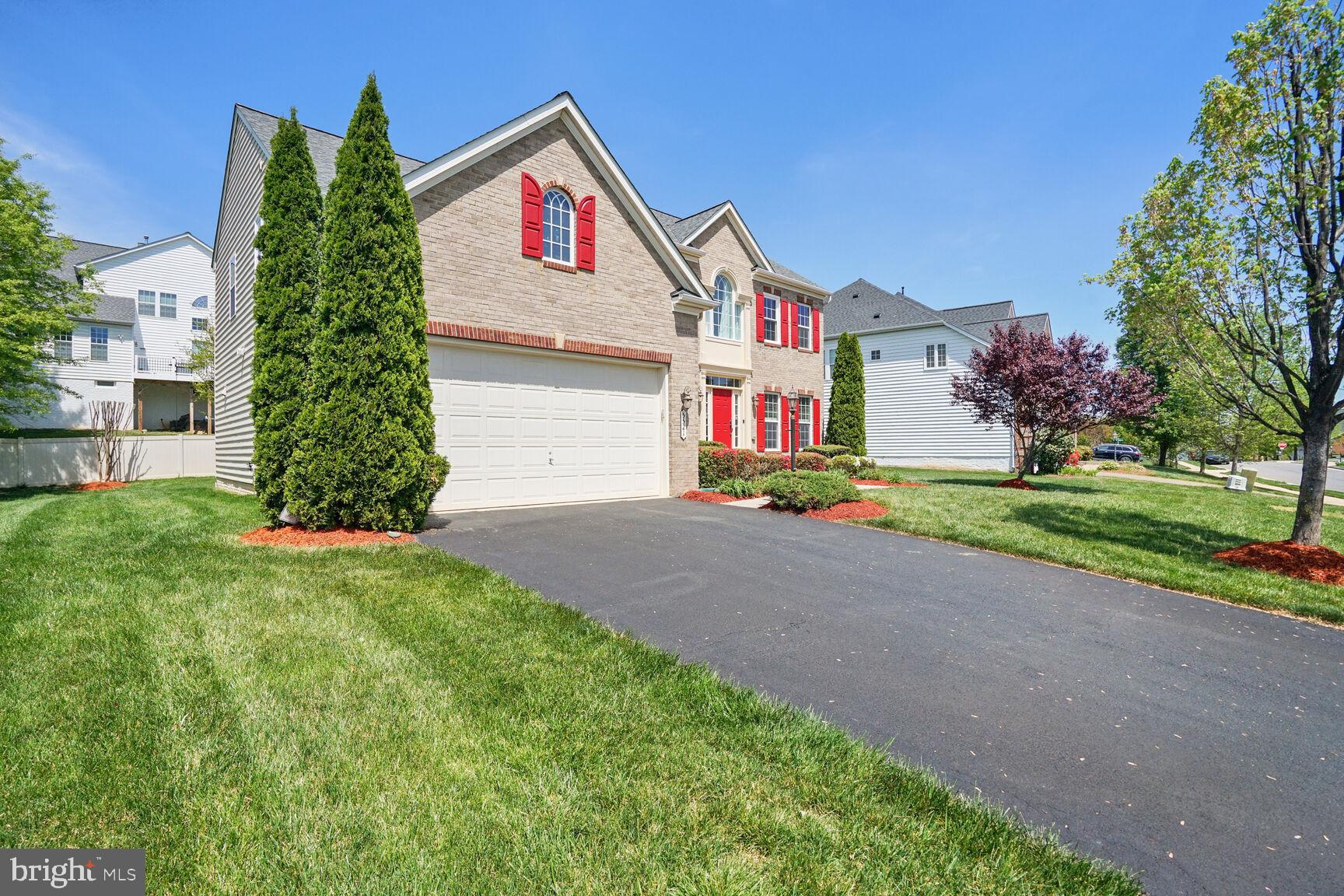 5521 Victory Loop Manassas, VA 20112 - Photo 5 of 54