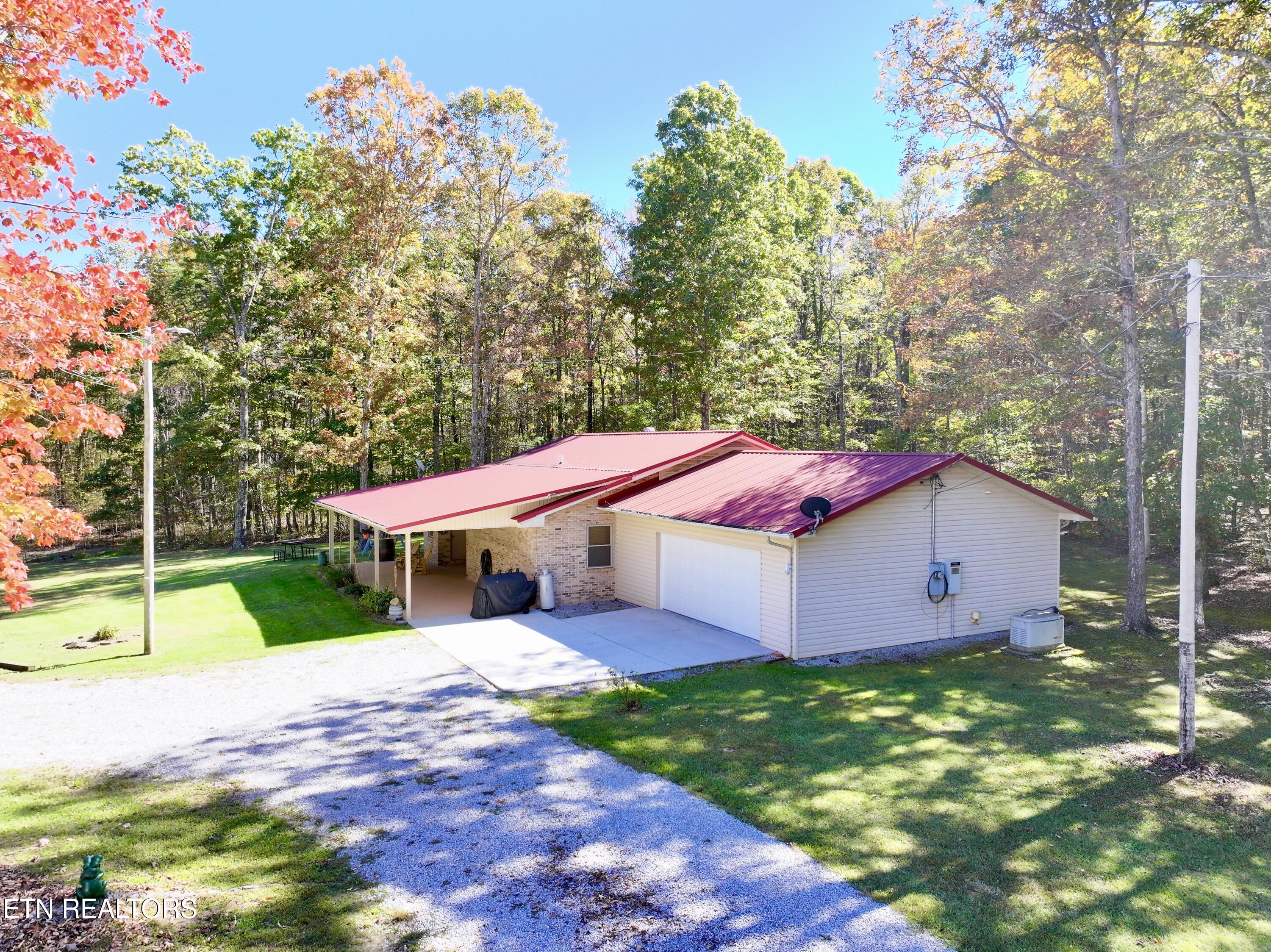 539 Bentley Road Pikeville, TN 37367 - Photo 1 of 46 dji_fly_20241021_130308_0407_17296124353