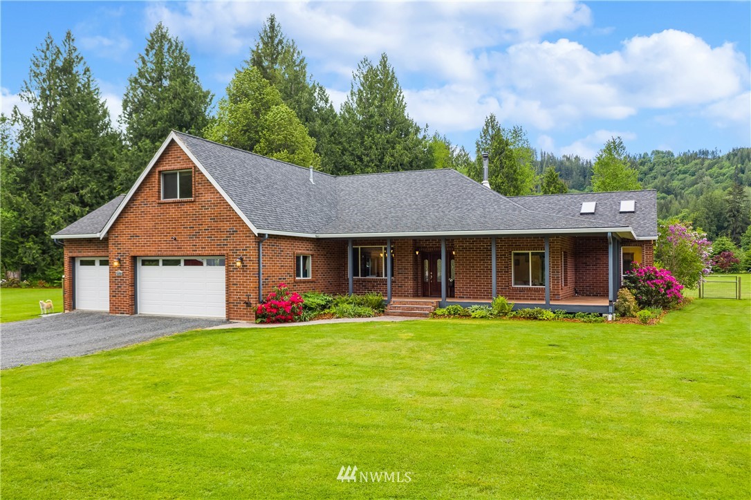 8472 Silver Lake Road Maple Falls, WA 98266 - Photo 3 of 40