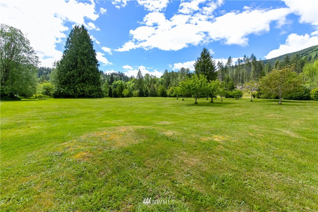 8472 Silver Lake Road Maple Falls, WA 98266 - Photo 7 of 40