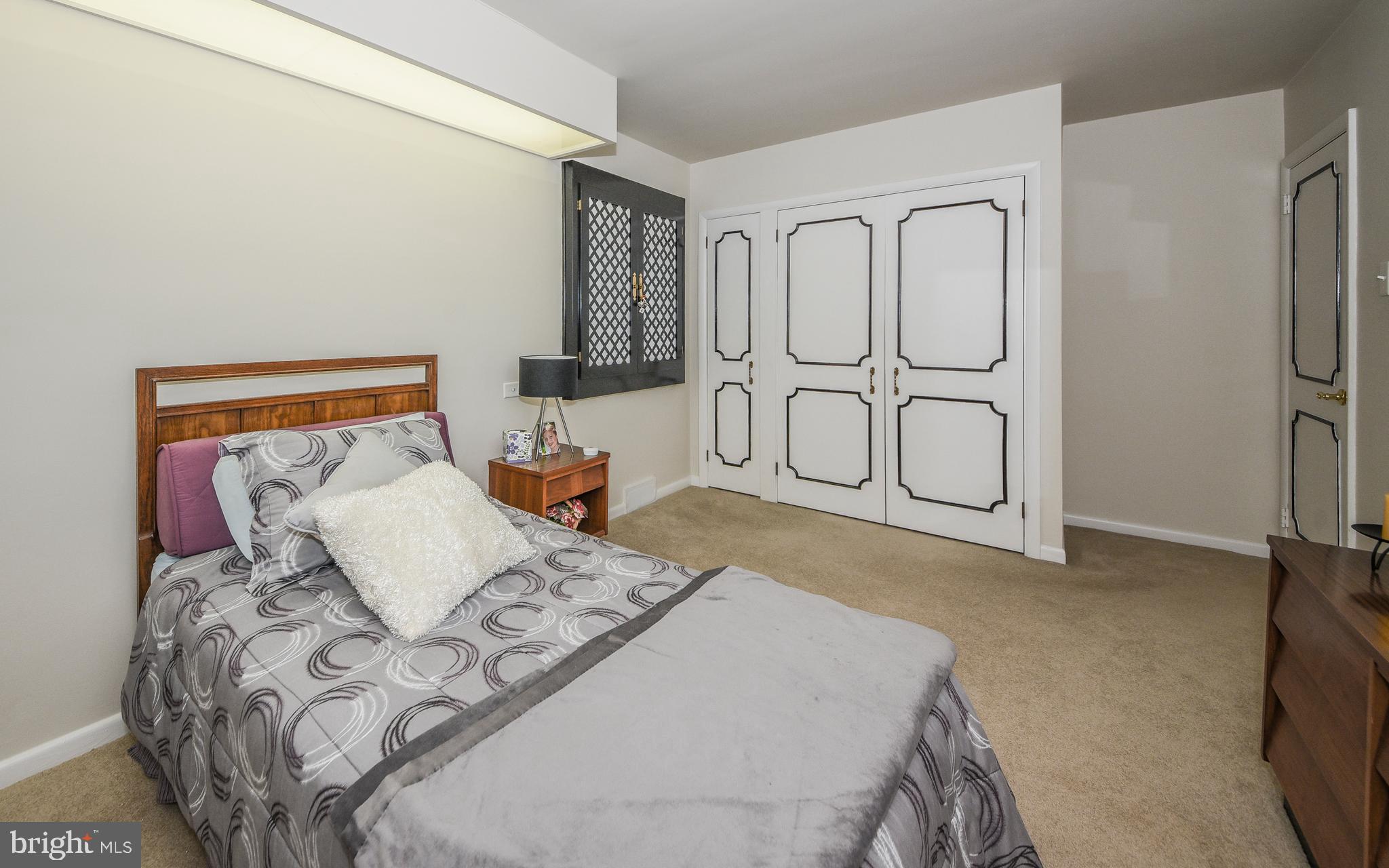 544 Hoyt Road Huntingdon Valley, PA 19006 - Photo 20 of 38