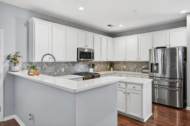 $3,900 | 3543 Franklin Tower Drive, Mount Pleasant, SC 29466