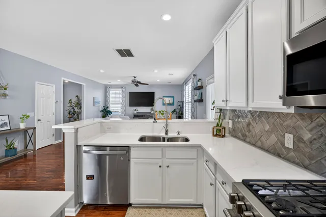 $3,900 | 3543 Franklin Tower Drive, Mount Pleasant, SC 29466