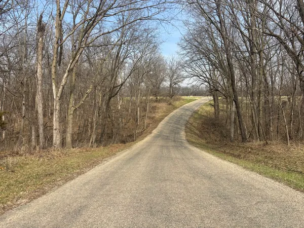 $2,500 | 1038 Hidden Valley Drive, Varna, IL 61375