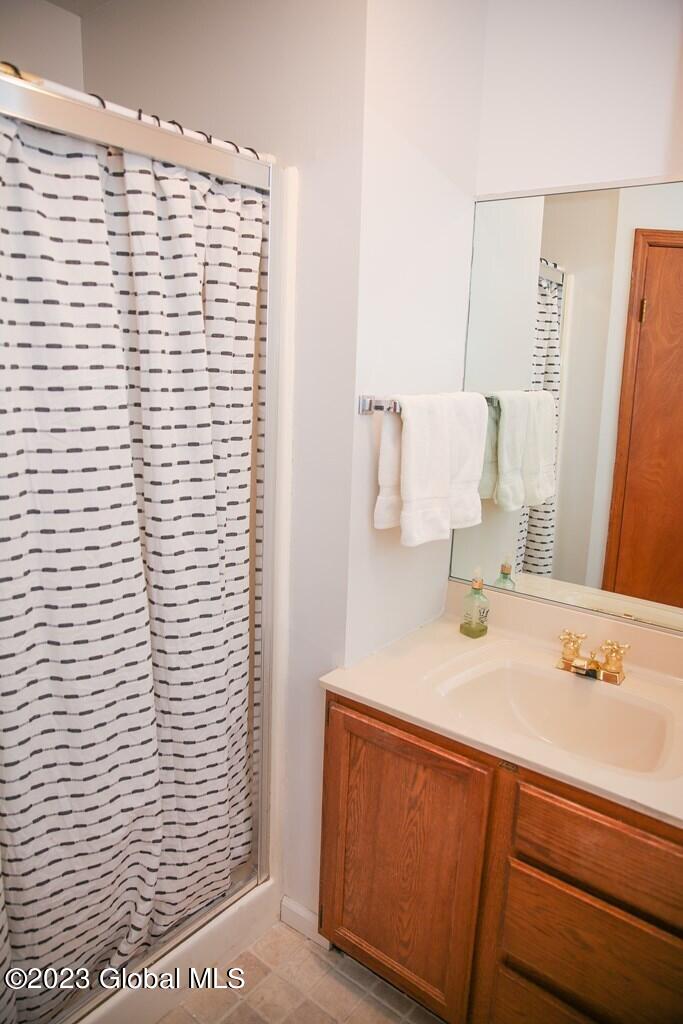 33 Edgewater Estates Plattsburgh, NY 12901 - Photo 18 of 32 main bath