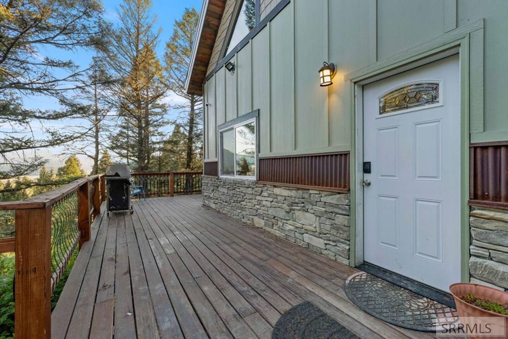 5135 East Rees Drive Island Park, ID 83429 - Photo 4 of 38