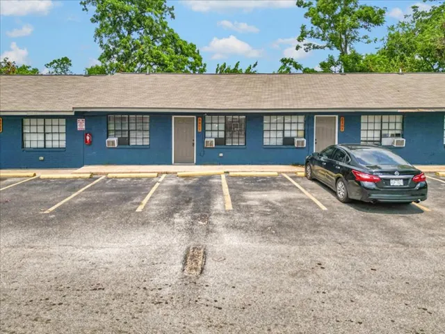 $990 | 5117 Lavender Street, Unit 5135, Houston, TX 77026