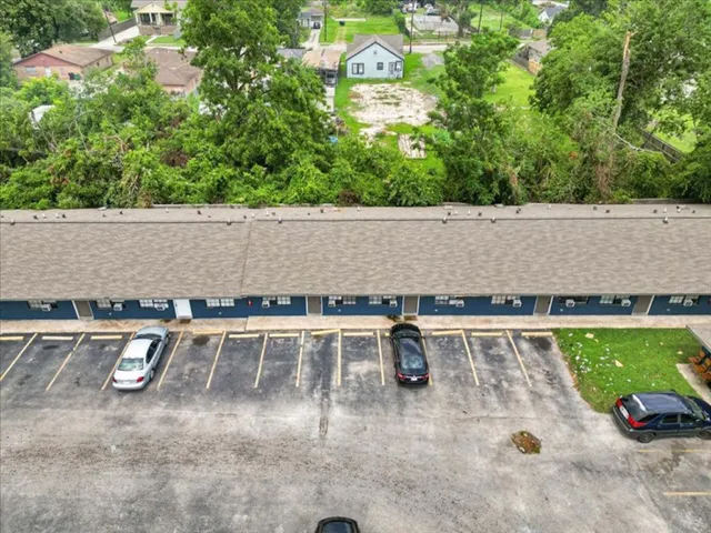 $990 | 5117 Lavender Street, Unit 5135, Houston, TX 77026