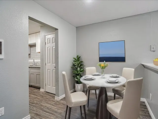 $990 | 5117 Lavender Street, Unit 5135, Houston, TX 77026