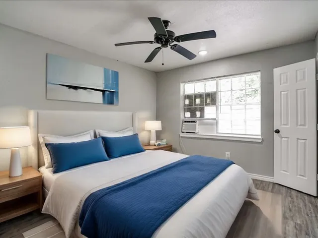 $990 | 5117 Lavender Street, Unit 5135, Houston, TX 77026