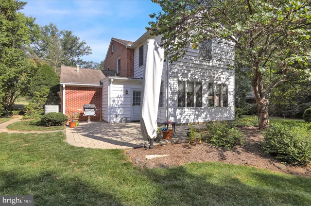 $529,900 | 62 Oak Lane, Lancaster, PA 17603