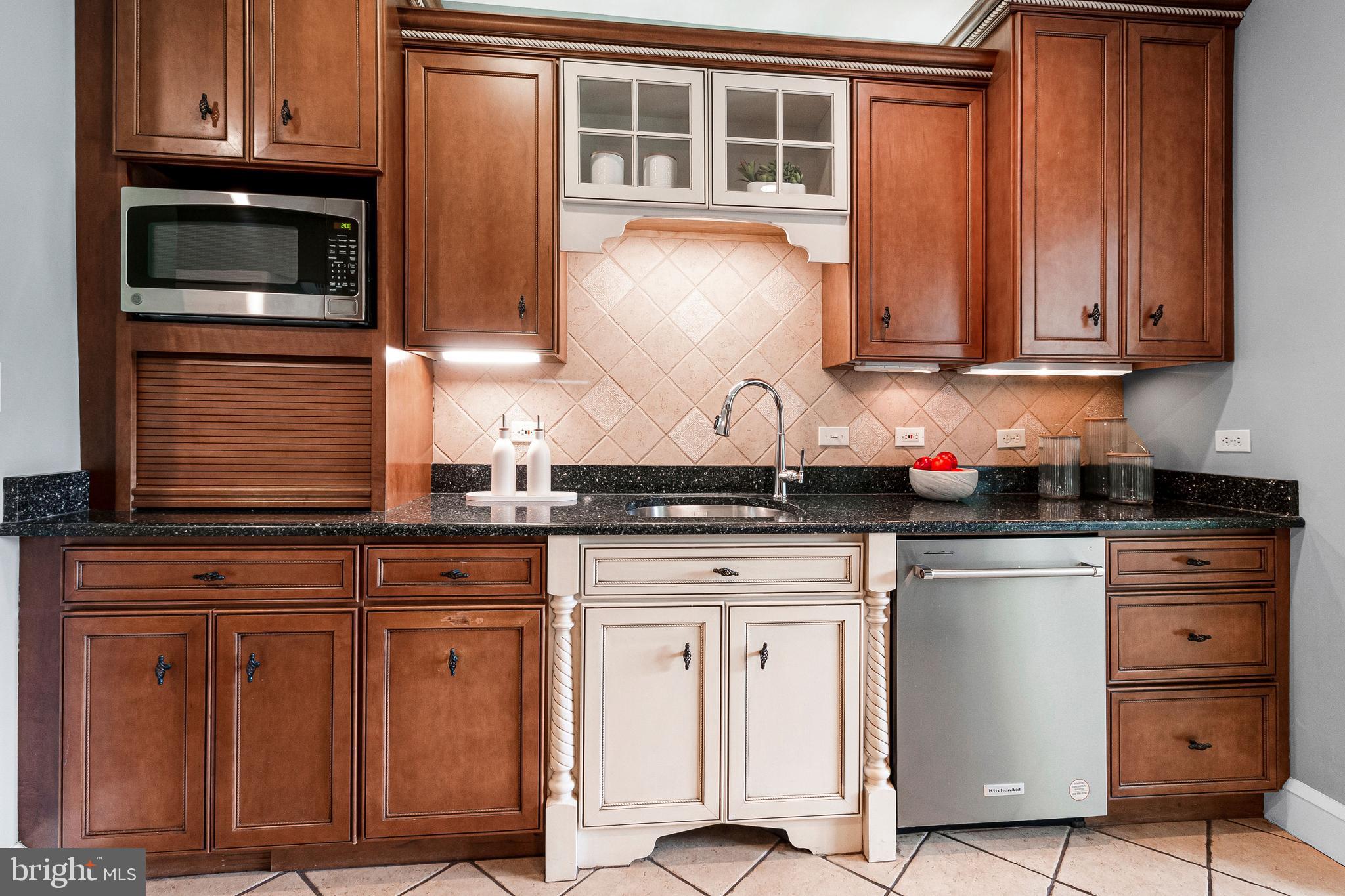 4701 River Road Bethesda, MD 20816 - Photo 15 of 61