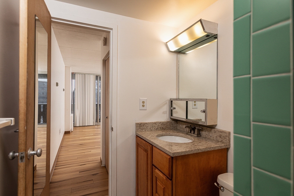 200 Swanton Street, Unit 408 Winchester, MA 01890 - Photo 8 of 8