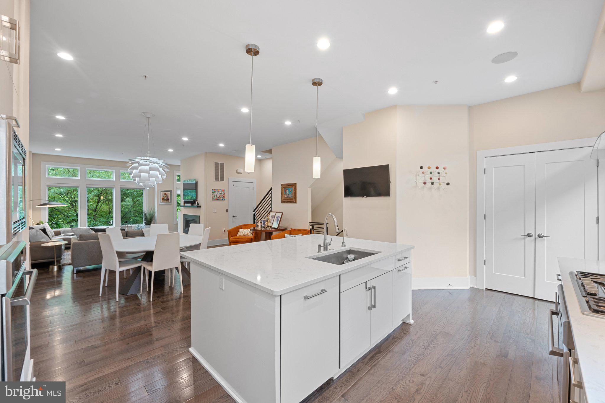 5307 Merriam Street Bethesda, MD 20814 - Photo 8 of 32