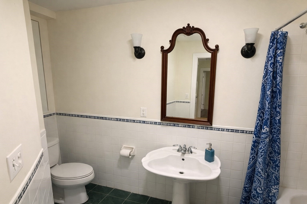 7 Oakview Terrace, Unit 3 Boston, MA 02130 - Photo 6 of 6