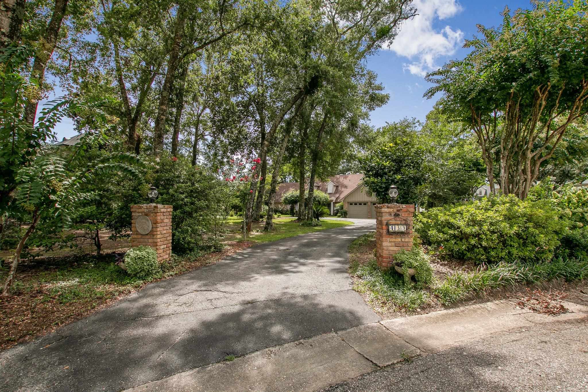439 Village Drive Daphne, AL 36526 - Photo 4 of 48 Entrance