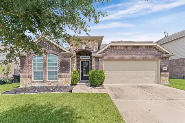 $255,000 | 13806 Kodiak Brown Bear Street, Crosby, TX 77532