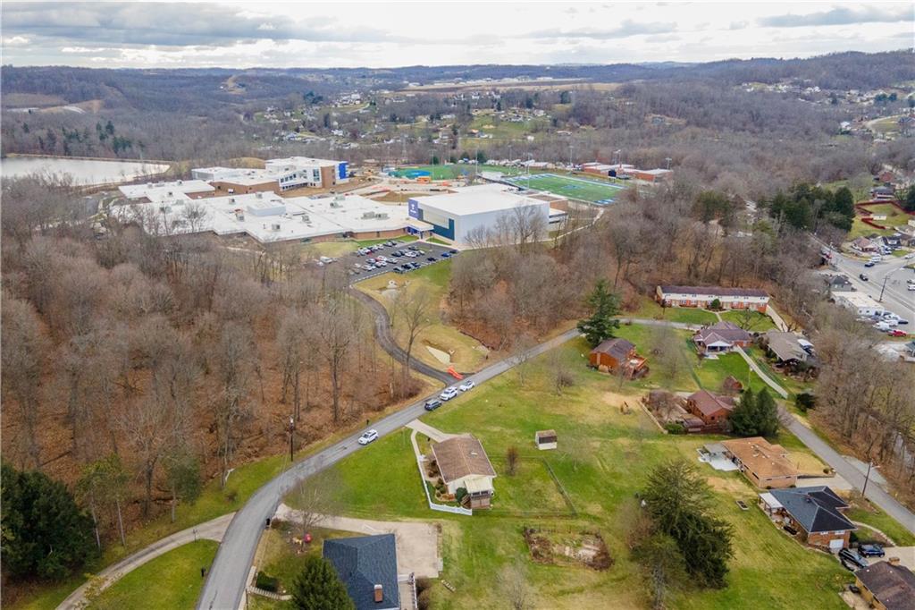 1373 Clifton Road Washington, PA 15301 - Photo 14 of 38 Gallery Image 14