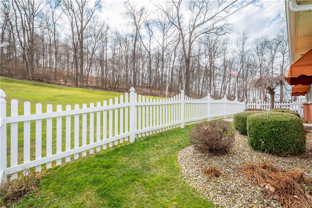 1373 Clifton Road Washington, PA 15301 - Photo 4 of 38 Gallery Image 4