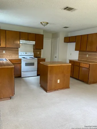$1,600 | 7259 Flaming Forest Street, San Antonio, TX 78250