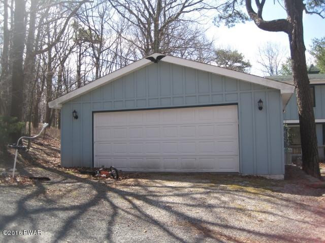 101 Crows Court Milford, PA 18337 - Photo 4 of 43