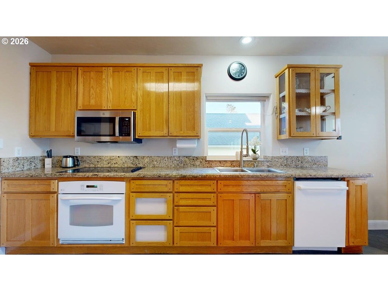 865 Jodee Lane Brookings, OR 97415 - Photo 7 of 41 Kitchen