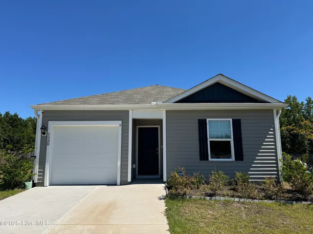 $325,000 | 1538 King Lucius Way Southeast, Bolivia, NC 28422