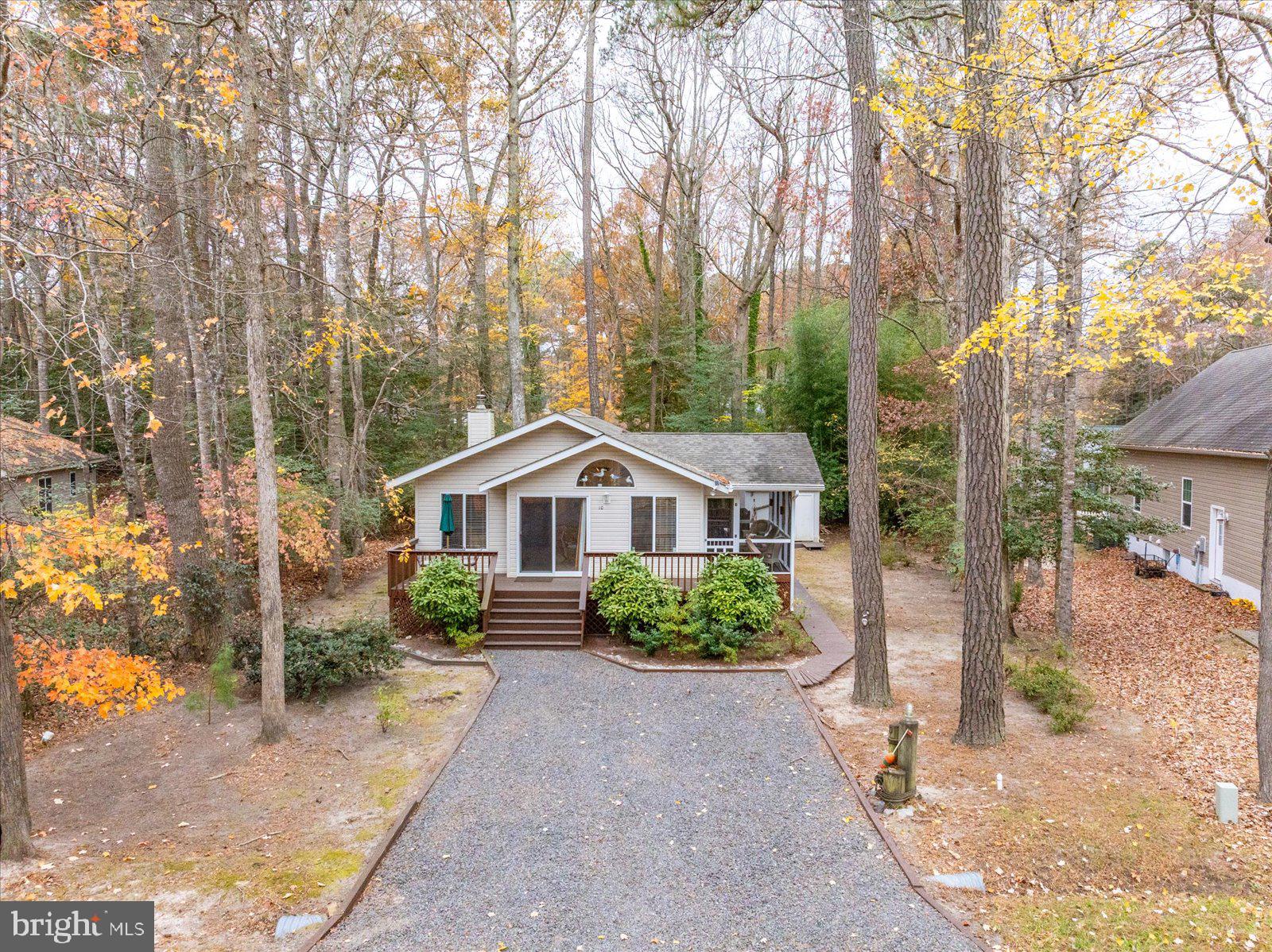 10 Harpoon Road Ocean Pines, MD 21811 - Photo 43 of 44 a front view of a house with garden