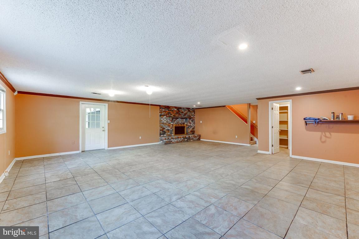 714 Hope Road Stafford, VA 22554 - Photo 17 of 19 Gallery Image 17