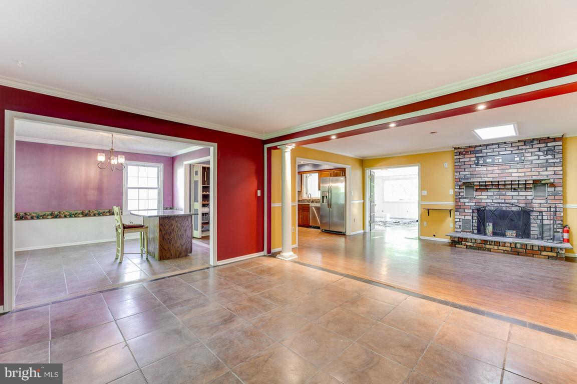 714 Hope Road Stafford, VA 22554 - Photo 5 of 19 Gallery Image 5