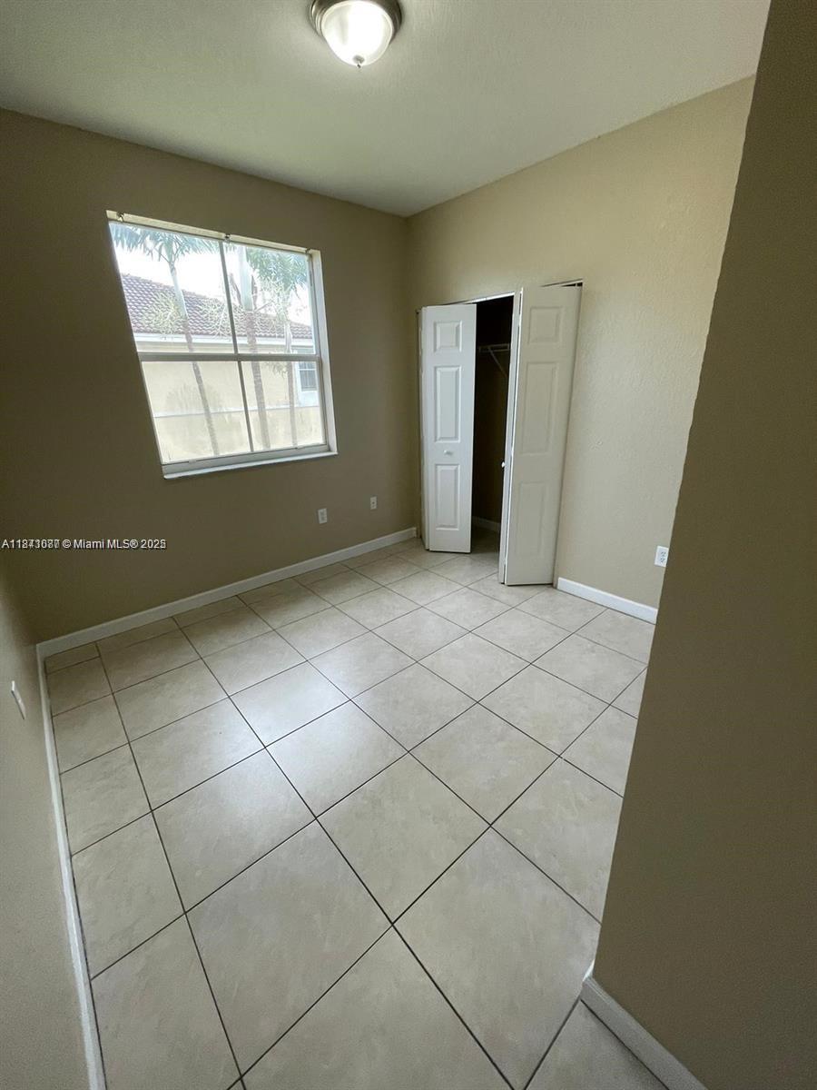 1666 Southeast 27th Court, Unit 208 Homestead, FL 33035 - Photo 13 of 26