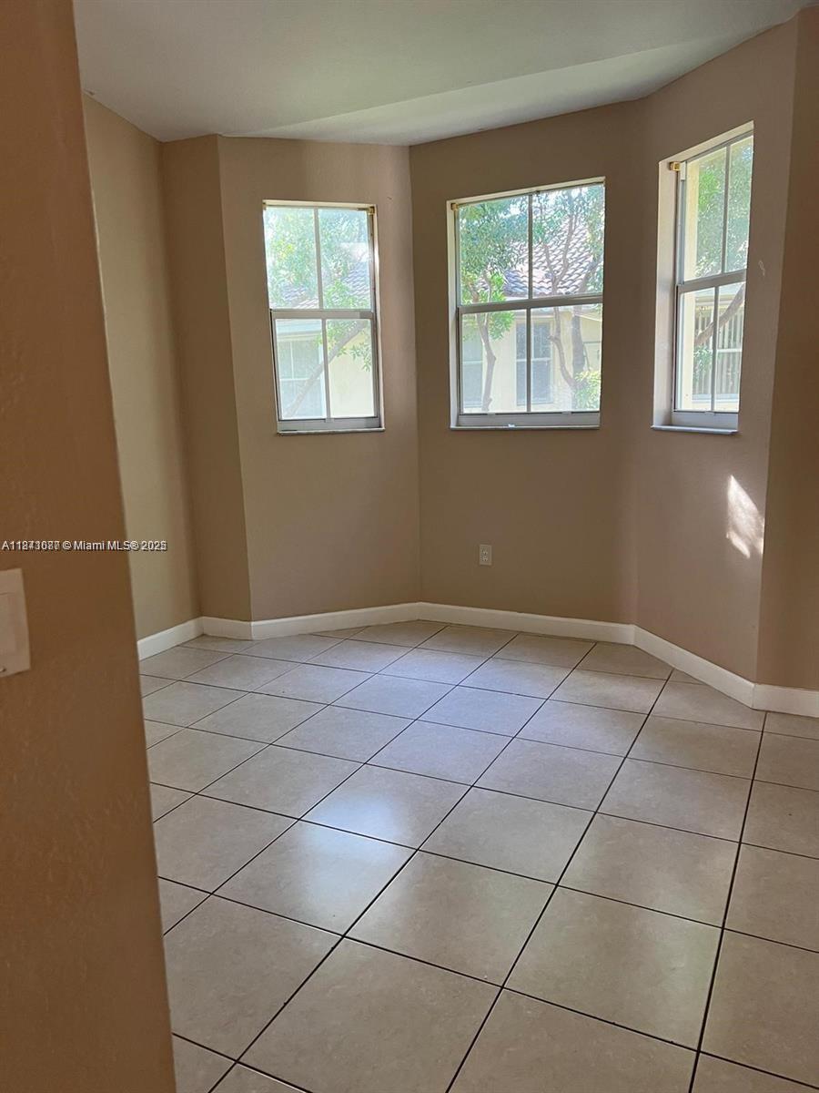 1666 Southeast 27th Court, Unit 208 Homestead, FL 33035 - Photo 16 of 26