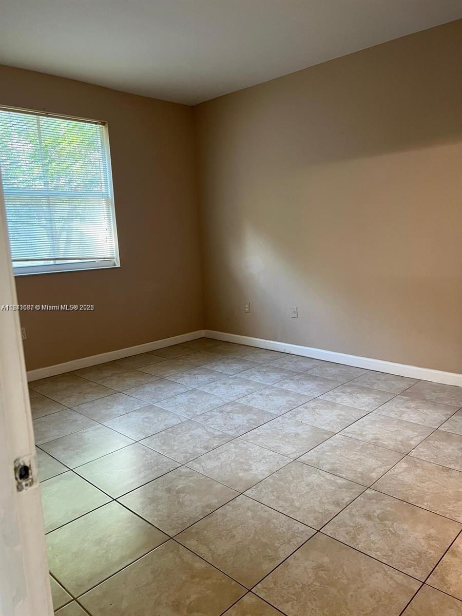 1666 Southeast 27th Court, Unit 208 Homestead, FL 33035 - Photo 19 of 26