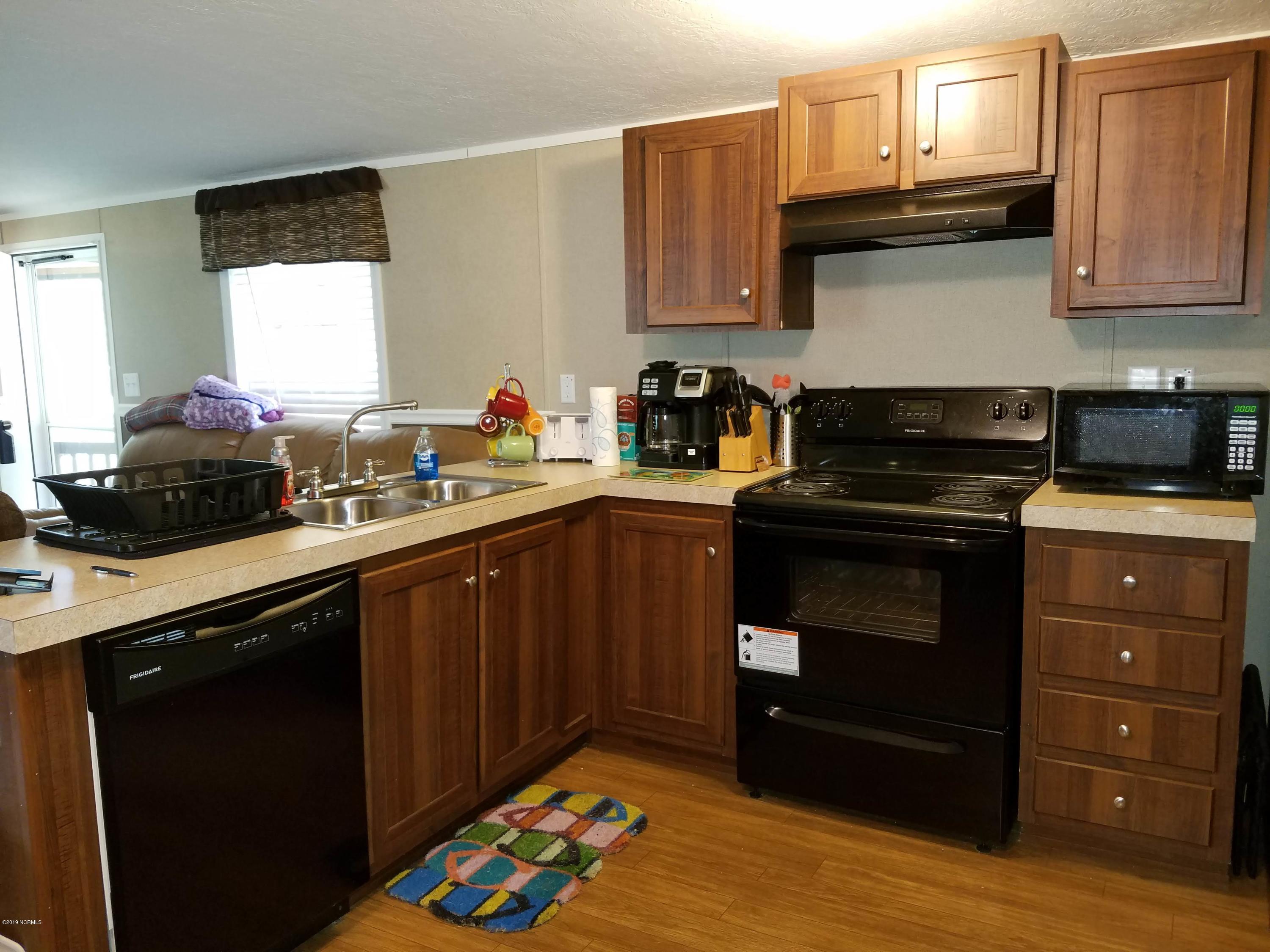 1836 Oxpen Road Southwest Supply, NC 28462 - Photo 8 of 17 Kitchen