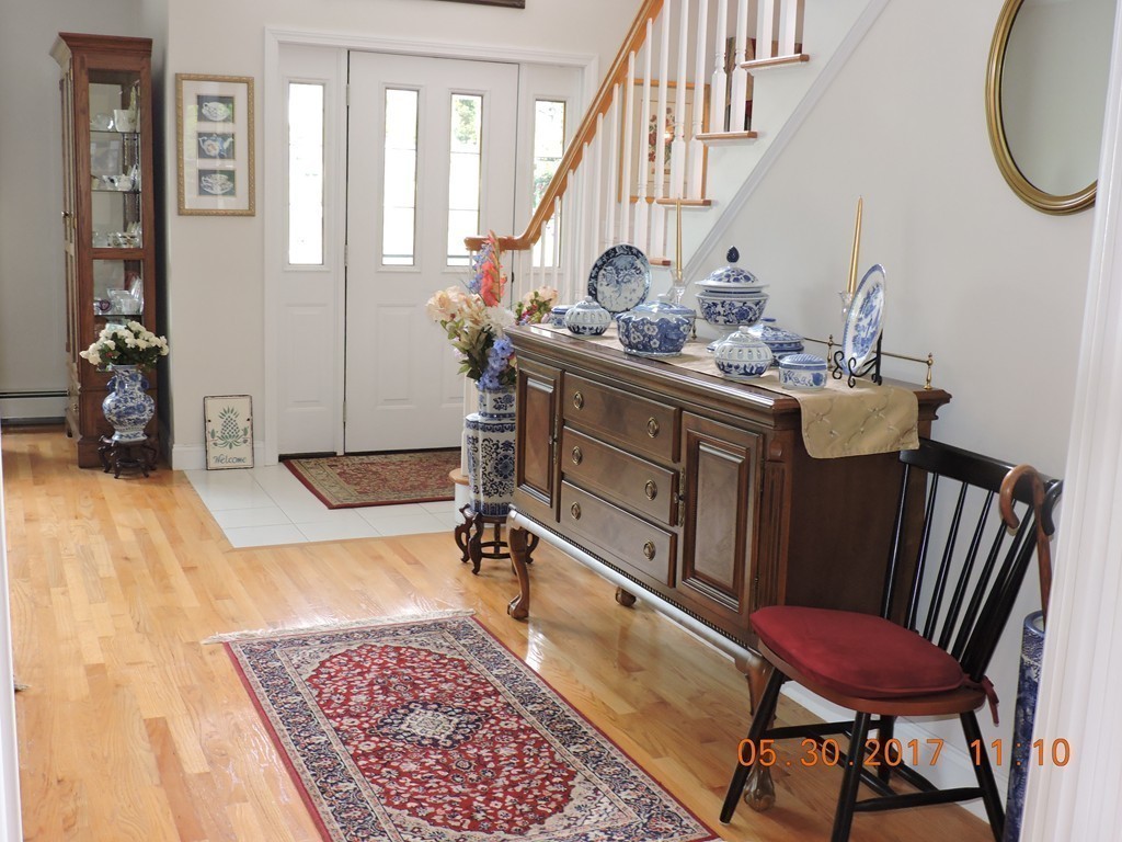 16 Lawndale Circle Gloucester, MA 01930 - Photo 8 of 30