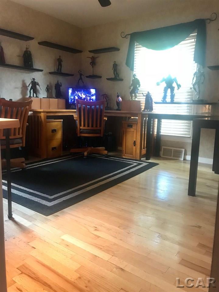701 Loveland Road Adrian, MI 49221 - Photo 8 of 18 31354431-7.JPG