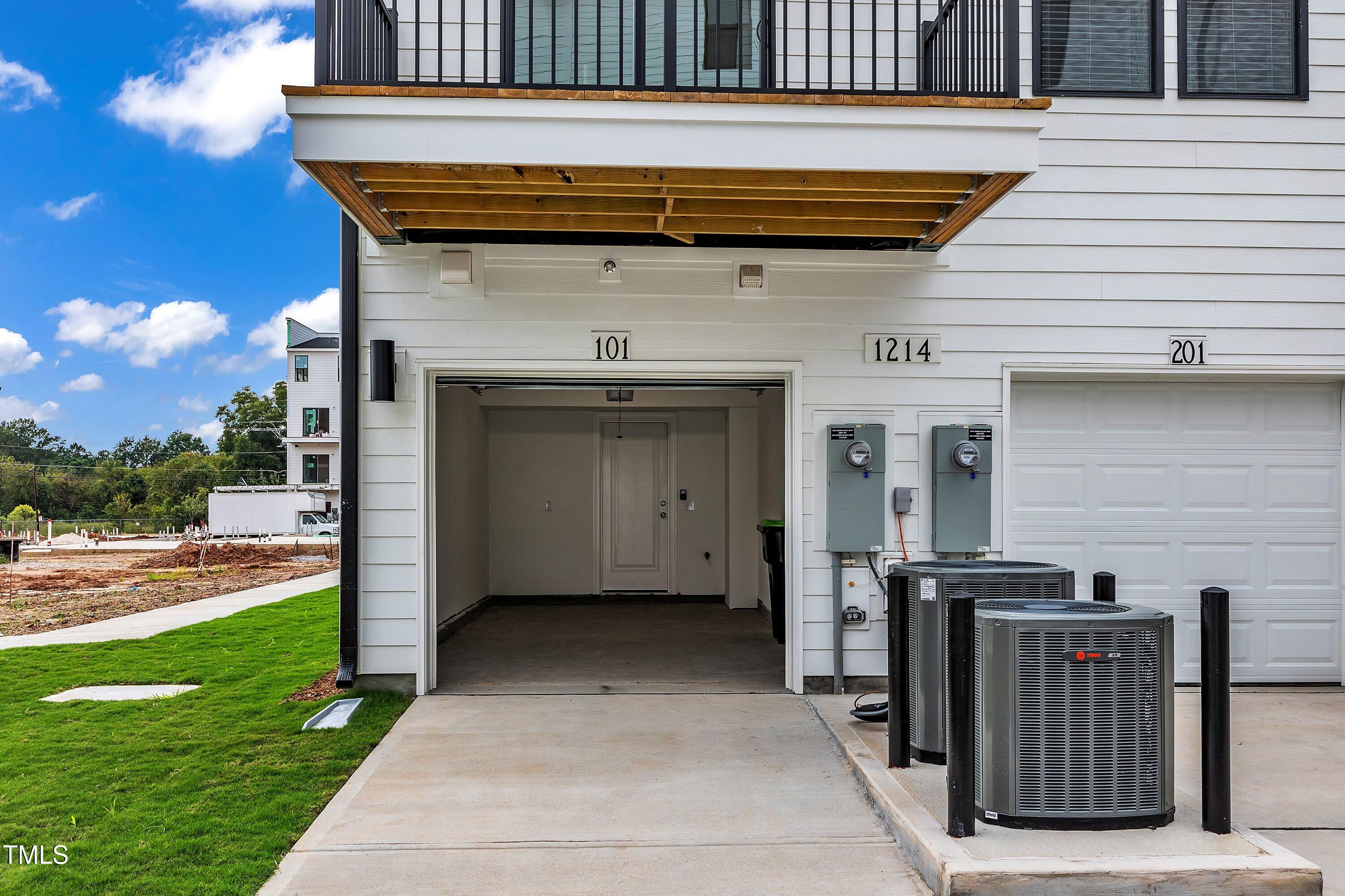 1226 Coach Sta Alley, Unit 101 Raleigh, NC 27601 - Photo 32 of 32 35
