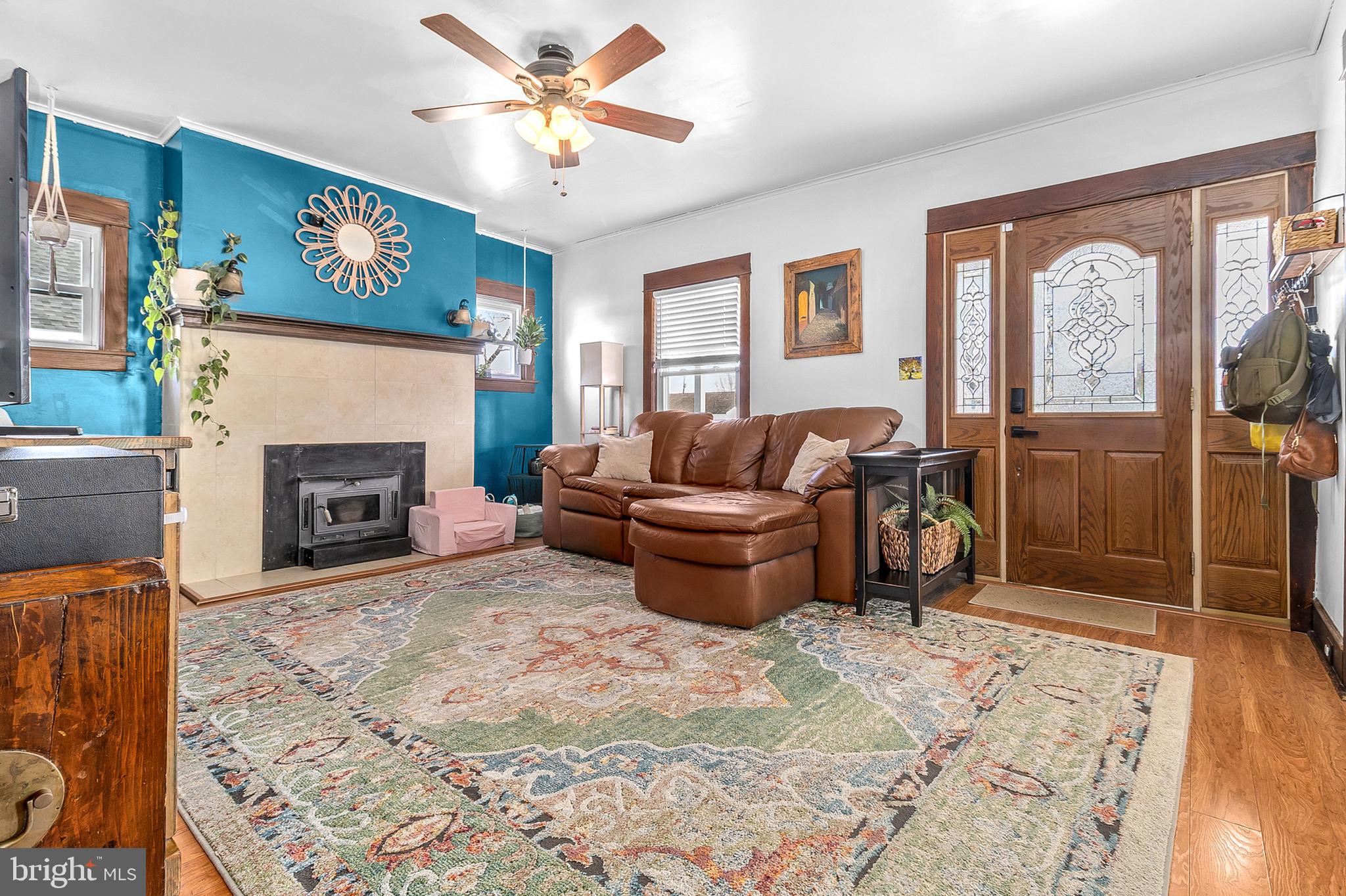 363 Washington Street Mount Holly, NJ 08060 - Photo 5 of 23 a living room with furniture