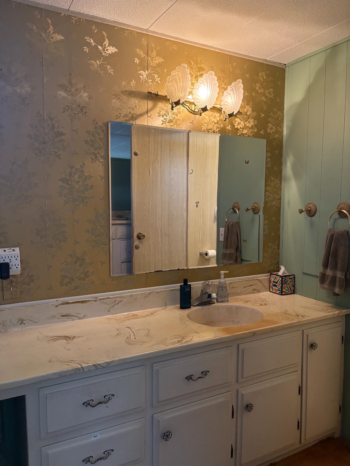 4800 Auburn Folsom Road, Unit 4B Loomis, CA 95650 - Photo 11 of 26