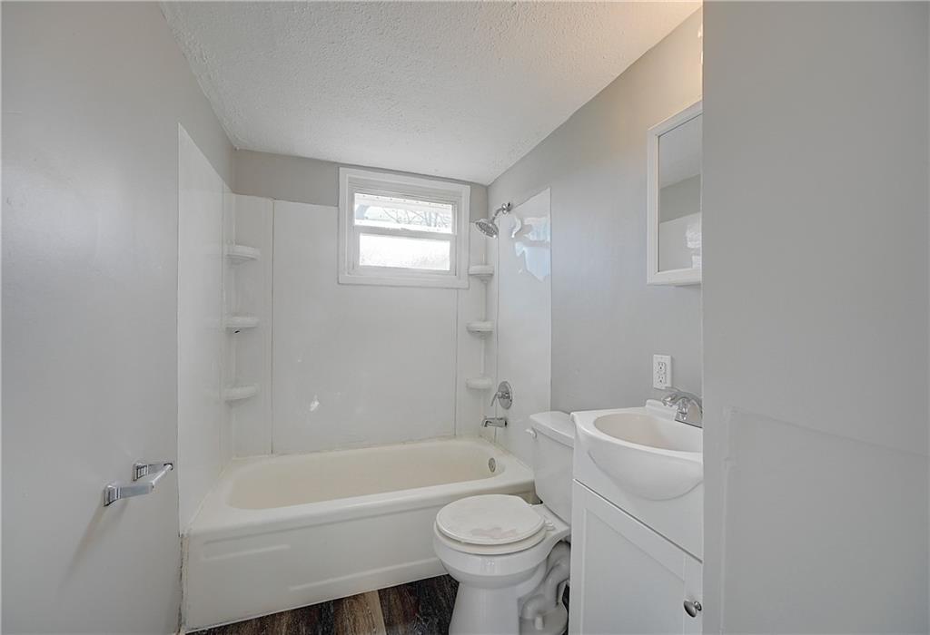 4901 Ribble Road Indianapolis, IN 46218 - Photo 12 of 24 Gallery Image 12
