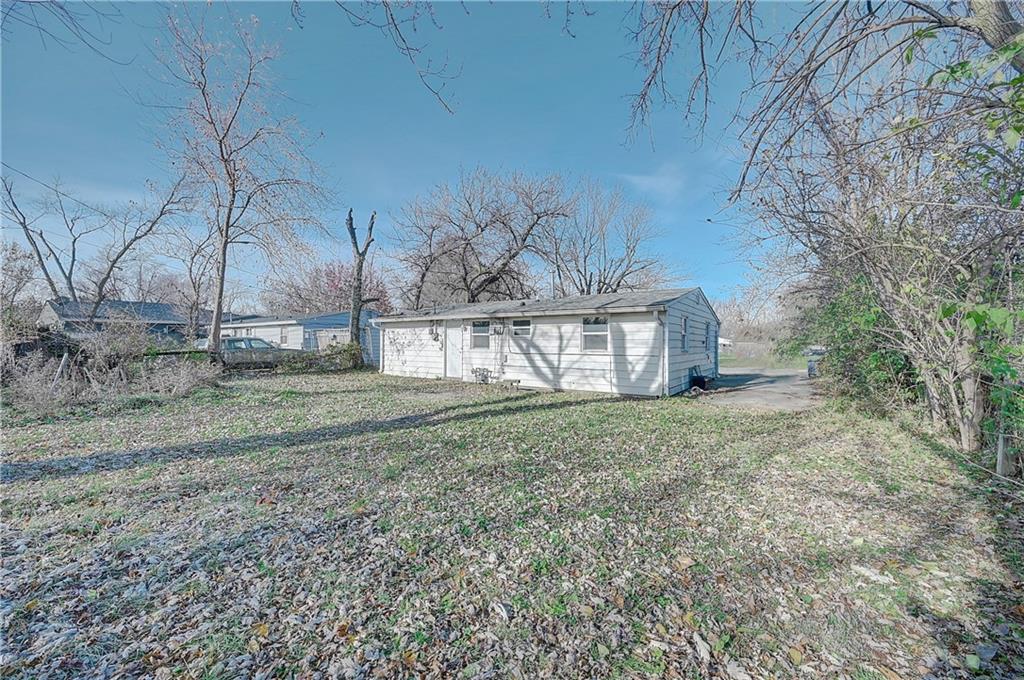 4901 Ribble Road Indianapolis, IN 46218 - Photo 15 of 24 Gallery Image 15