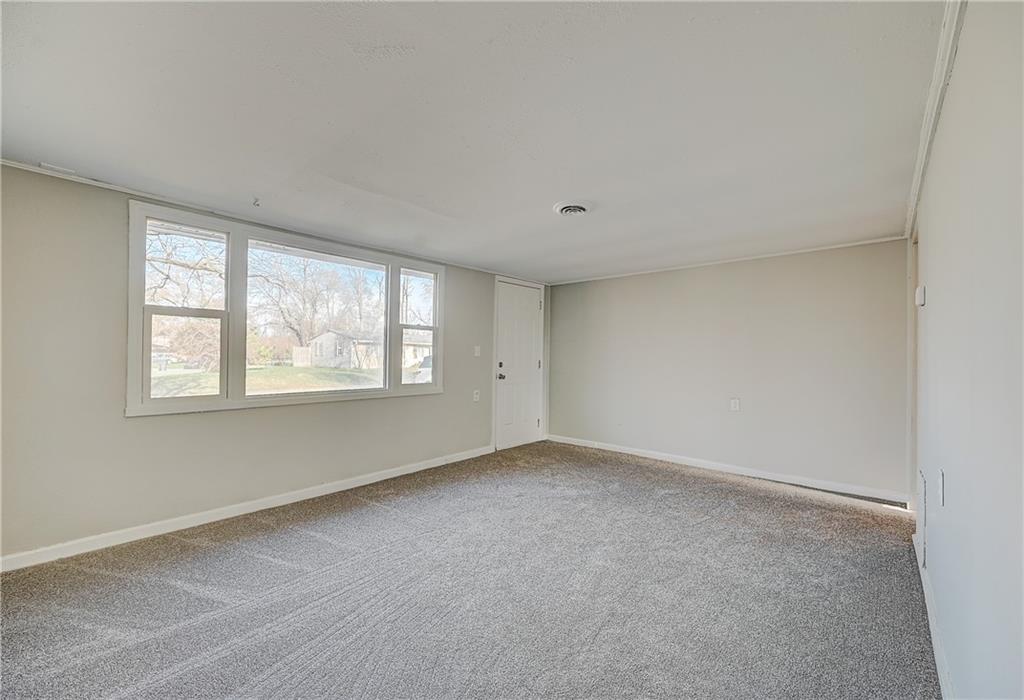 4901 Ribble Road Indianapolis, IN 46218 - Photo 4 of 24 Gallery Image 4